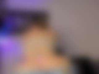 Adri Rogers's Live Sex Cam Show