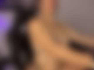 Adri Rogers's Live Sex Cam Show
