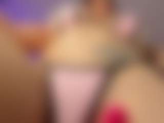 Adri Rogers's Live Sex Cam Show