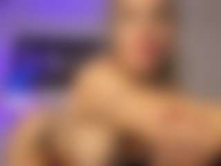 Adri Rogers's Live Sex Cam Show