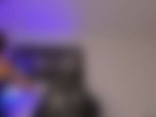 Adri Rogers's Live Sex Cam Show