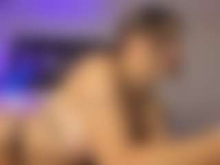 Adri Rogers's Live Sex Cam Show