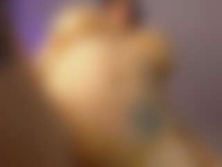Adri Rogers's Live Sex Cam Show