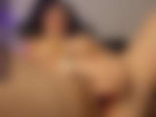 Adri Rogers's Live Sex Cam Show