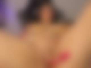 Adri Rogers's Live Sex Cam Show