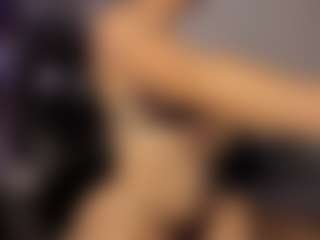 Adri Rogers's Live Sex Cam Show