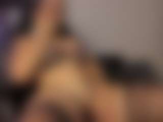 Adri Rogers's Live Sex Cam Show