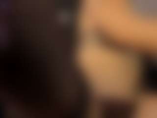 Adri Rogers's Live Sex Cam Show