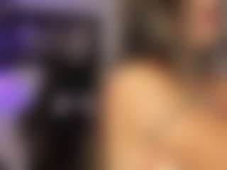 Adri Rogers's Live Sex Cam Show