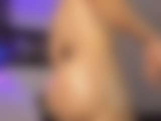 Adri Rogers's Live Sex Cam Show
