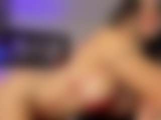 Adri Rogers's Live Sex Cam Show