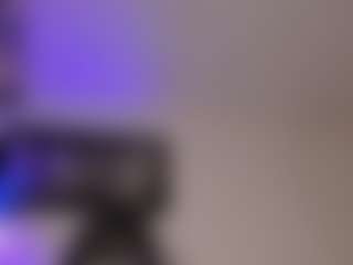 Live cam show with Adri Rogers - HD Latina on Livezox | colombia