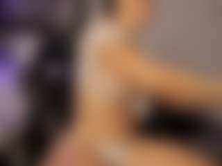 Adri Rogers's Live Sex Cam Show