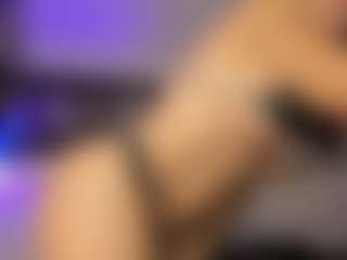 Adri Rogers's Live Sex Cam Show