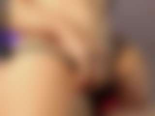 Adri Rogers's Live Sex Cam Show