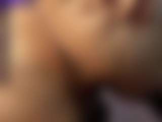 Adri Rogers's Live Sex Cam Show