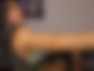 Adri Rogers's Live Sex Cam Show