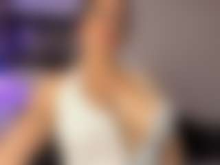 Adri Rogers's Live Sex Cam Show