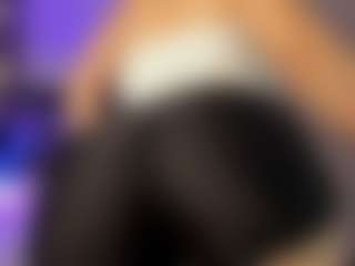 Adri Rogers's Live Sex Cam Show