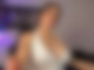 Live cam show with Adri Rogers - Athletic Cum on Fling VIP Chat