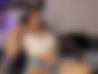 Adri Rogers's Live Sex Cam Show