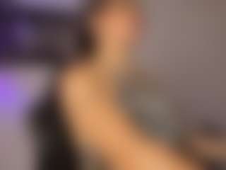 Live cam show with Adri Rogers - Gamer Athletic on Dare Cams