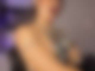 Live cam show with Adri Rogers - Lovense on CamwithHer