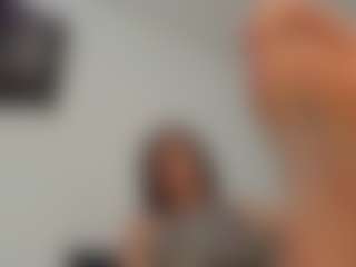 Adri Rogers's Live Sex Cam Show