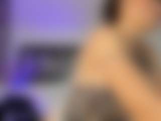 Adri Rogers's Live Sex Cam Show