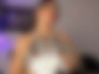 Adri Rogers's Live Sex Cam Show