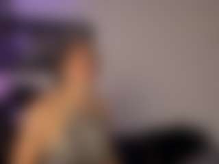 Adri Rogers's Live Sex Cam Show
