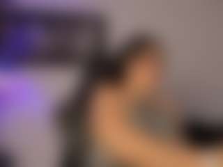 Adri Rogers's Live Sex Cam Show