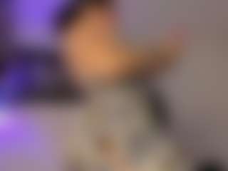Adri Rogers's Live Sex Cam Show