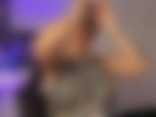 Adri Rogers's Live Sex Cam Show