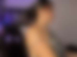 Adri Rogers's Live Sex Cam Show