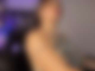 Live cam show with Adri Rogers - Blonde Hair on CSO-WL