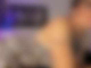 Adri Rogers's Live Sex Cam Show