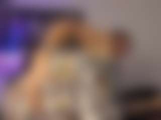 Adri Rogers's Live Sex Cam Show