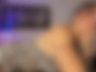 Adri Rogers's Live Sex Cam Show