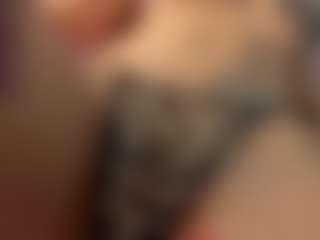 Adri Rogers's Live Sex Cam Show