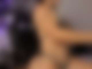 Adri Rogers's Live Sex Cam Show