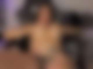 Adri Rogers's Live Sex Cam Show