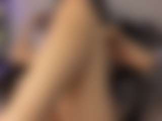 Adri Rogers's Live Sex Cam Show