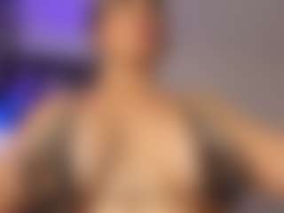 Adri Rogers's Live Sex Cam Show