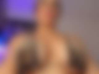 Adri Rogers's Live Sex Cam Show