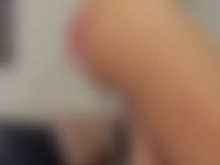 Adri Rogers's Live Sex Cam Show