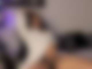 Adri Rogers's Live Sex Cam Show