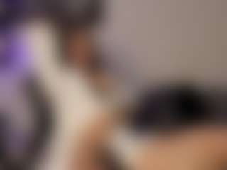 Adri Rogers's Live Sex Cam Show
