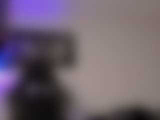 Adri Rogers's Live Sex Cam Show