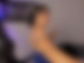 Adri Rogers's Live Sex Cam Show